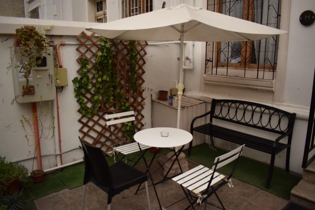 Casa Roble Hostal Boutique Santiago Exterior photo